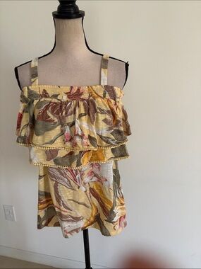 White House, black market, medium summer floral off shoulder shirt 1758
